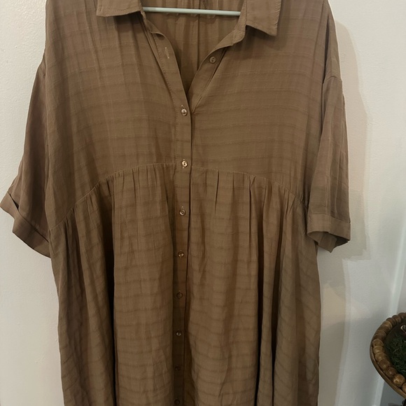 Entro Tan Oversized Polo Collar Dress - Picture 3 of 8